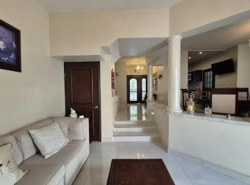 Casa de 4 habitaciones, Monterrey · Casa en Venta en Privadas de Portal Cumbres, Monterrey