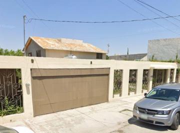 Casa de 4 habitaciones, Torreón · Casa en Venta. Colonia Navarro. Torreón, Coahuila