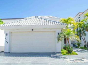 Casa de 6 habitaciones, Mazatlán · Residencia con Alberca Privada con Vista Al Canal de Navegación, en Fracc. El Cid en Mazatlán!