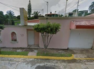 Casa de 4 habitaciones, Coatzacoalcos · Casa en Venta. Colonia Petrolera. Coatzacoalcos, Veracruz