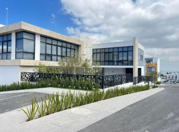 Casa · 182m² · 3 Recámaras · 2 Estacionamientos · Casa en Fraccionamiento Zibatá