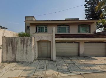 Casa de 5 habitaciones, Coatzacoalcos · Casa en Venta. Colonia Petrolera. Coatzacoalcos, Veracruz