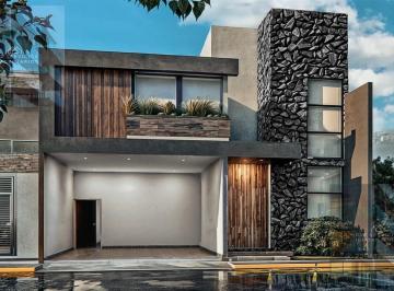 Casa · 315m² · 5 Recámaras · 2 Estacionamientos · Casa en Fraccionamiento Lomas del Sol