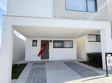 Casa en condominio de 3 habitaciones, García · Casa en Venta Dominio Cumbres 3 Pisos