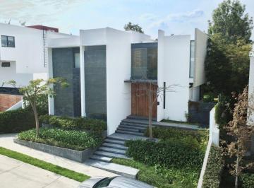 Casa de 3 habitaciones, Zapopan · Casa en Venta en Puerta de Hierro - Puerta Aqua
