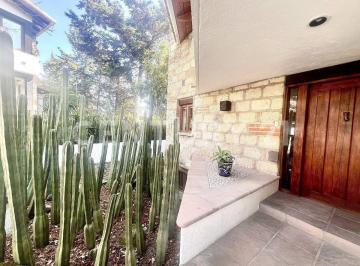 Departamento · 1341m² · 4 Recámaras · 6 Estacionamientos · Casa en Venta en San Nicolás Totolapan, Magdalena Contreras