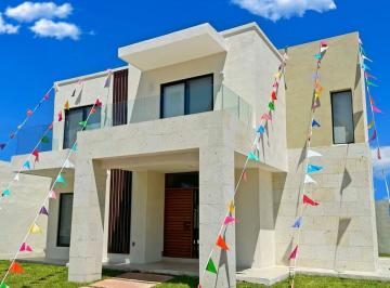 Casa · 402m² · 3 Recámaras · 2 Estacionamientos · Casa en Residencial Velamar, Altamira Tamaulipas