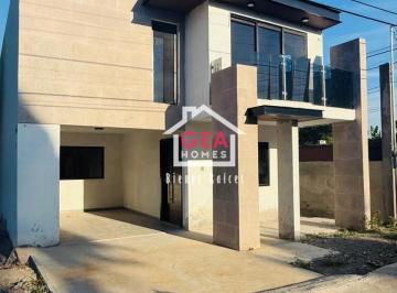 Casa · 190m² · 3 Recámaras · 1 Estacionamiento · Casa en Venta Col. Anáhuac, Pueblo Viejo Veracruz