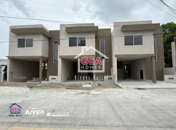 Casa · 141m² · 3 Recámaras · 1 Estacionamiento · Casa en Venta Col. Barandillas Tampico Tamaulipas