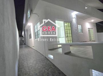 Casa · 600m² · 4 Recámaras · 2 Estacionamientos · Venta de Casa de 2 Pisos en Col del Gallo, Cuidad Madero Tamps.