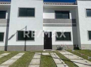 Casa · 118m² · 2 Recámaras · 2 Estacionamientos · Casa en Venta en Brisas del Mar, Tijuana
