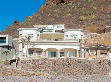 Casa · 500m² · 4 Recámaras · Casa en Venta Frente Al Mar Playa San Carlos Sonora