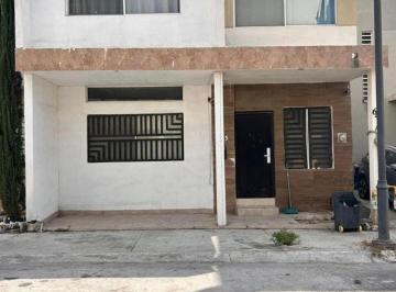Casa · 200m² · 5 Recámaras · Casa en Privada Residencial Aviana, Escobedo