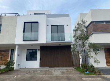 Casa en condominio de 4 habitaciones, Zapopan · Casa Nueva en Venta Parques Vallarta