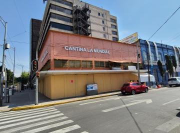 Local comercial · 380m² · 4 Estacionamientos · Local Comercial en Colonia Centro