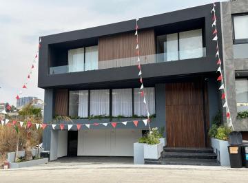 Terreno / Lote · 360m² · 4 Recámaras · 4 Estacionamientos · Venta Casa Bosque Real