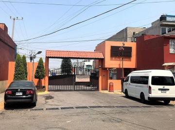 Casa · 60m² · 2 Recámaras · 1 Estacionamiento · Casa en Venta en Ex Hacienda de San Felipe Tarango