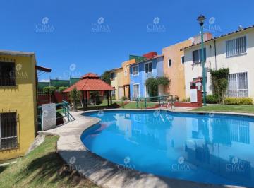 Casa · 104m² · 3 Recámaras · 1 Estacionamiento · Renta de Casa en Condominio en Lomas de Tzompantle, Cuernavaca - R188