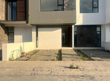 Casa de 4 habitaciones, Pachuca · Casa en Venta La Herradura Pachuca