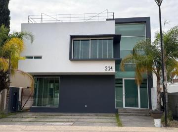 Casa de 3 habitaciones, Tlajomulco de Zúñiga · Casa en Venta en Coto Provenza, Zona Sur, Tlajomulco de Zúñiga, Jalisco.