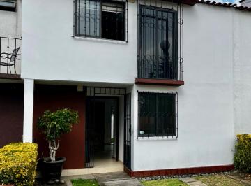 Fachada Principal · Espaciosa y Funcional Casa Remodelada