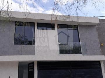 Casa · 200m² · 3 Recámaras · 2 Estacionamientos · Casa en Fraccionamiento Pozo Bravo Norte