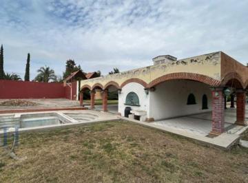 Casa de 4 habitaciones, Tlajomulco de Zúñiga · Casa de Campo con Granja y Palenque en Jardines de La Calera Cerca Aeropuerto