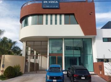 Edificio , Zapopan · Excelente Edificio en Venta con Local Comercial y Area de Oficinas Cerca del Parque Metropolitano.