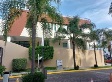 Edificio , Zapopan · Excelente Edificio en Venta con Local Comercial y Area de Oficinas Cerca del Parque Metropolitano.