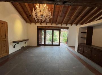 CASA EN VENTA EN PRIVADA PARA ACTUALIZAR-LA LOMA-AHUEHUETES SUR-RIVERA DE CUPIA-BOSQUES DE LAS LOMAS-LOMAS DE CHAPULTEPEC · Casa en Venta en Privada Para Actualizar - La Loma - Ahuehuetes Sur - Rivera de Cupia - Bosques de Las Lomas
