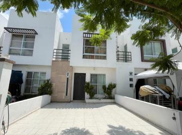 Casa · 82m² · 3 Recámaras · 2 Estacionamientos · Casa en Venta Loreto Residencial, León Guanajuato