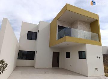 Casa · 193m² · 3 Recámaras · 2 Estacionamientos · Casa en Venta en Frac La Sauceda Privadas Residencial Durango