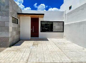 Casa de 2 habitaciones, Alvarado · Casa en Venta en Lomas de La Rioja – ¡Tu Nuevo Hogar en La Riviera Veracruzana!