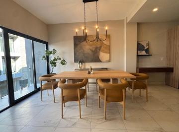 Casa de 3 habitaciones, Tijuana · Casa en Venta Área Agua Caliente 3 Recamaras