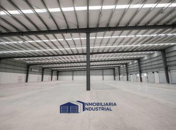 Nave industrial , Mérida · Renta de Nave Comercial de 2,700 m² a m de Perif. Altura de Tixcacal Ideal Para Logística