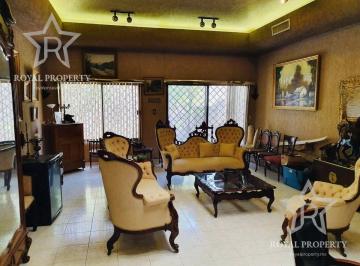 Casa · 550m² · 3 Recámaras · 8 Estacionamientos · Casa en Venta, Estricta Seguridad, Colonia Leones, Monterrey, Nuevo León