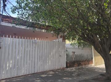Casa de 1 habitación, León · Casa Comercial en Venta en Jardines del Moral Sobre Av León
