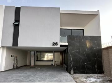 Casa · 348m² · 5 Recámaras · 2 Estacionamientos · Casa en Venta Parque Chiapas Lomas de Angelópolis