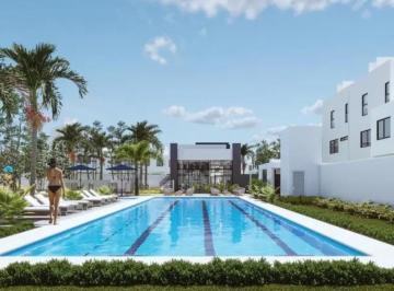 Alberca · Vive o Invierte en Cancún – Residencia de Lujo con Entorno Natural y Amenidades Premium