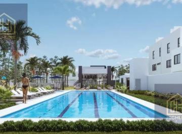 Alberca · Vive o Invierte en Cancún – Residencia de Lujo con Entorno Natural y Amenidades Premium