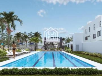 Alberca · Vive o Invierte en Cancún – Residencia de Lujo con Entorno Natural y Amenidades Premium