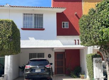 Casa de 3 habitaciones, León · Casa en Venta en Haciendas San Miguel