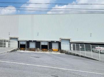 Bodega comercial · 4380m² · 35 Estacionamientos · Nave Industrial en Renta en Santa Catarina