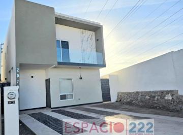 Casa de 3 habitaciones, Chihuahua · Casa Nueva en Renta en Fracc. Bosques Boreales (Con Celdas Solares) $18,500