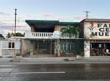 Casa · 310m² · 4 Recámaras · 1 Estacionamiento · Casa en Venta, Sobre Blvd. Adolfo L. Mateos, $2'795,000