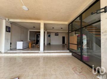 Local comercial · 182m² · Renta de Local Comercial en Av Principal San Agustin Tlaxiaca