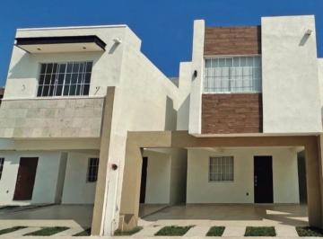 Casa · 117m² · 3 Recámaras · Casa - Altamira