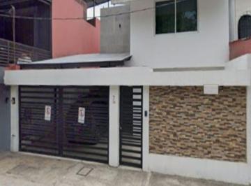Casa de 3 habitaciones, Tapachula · Vrz, Amplio Inmueble Ubicado en Tapachula de Cordova y Ordoñez Chiapas.