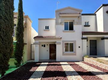 Casa en condominio de 3 habitaciones, Tonalá · Casa en Venta en Urbiquinta