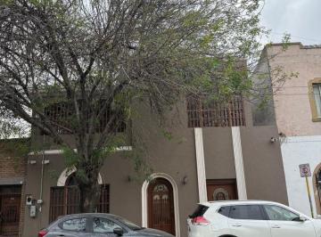 Casa uso de suelo de 4 habitaciones, Monterrey · Casa en Venta Monterrey Centro